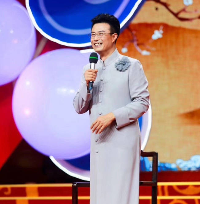 "江苏女婿"白燕升,河北农村娃逆袭台长,50岁才有了二胎_工作_孩子