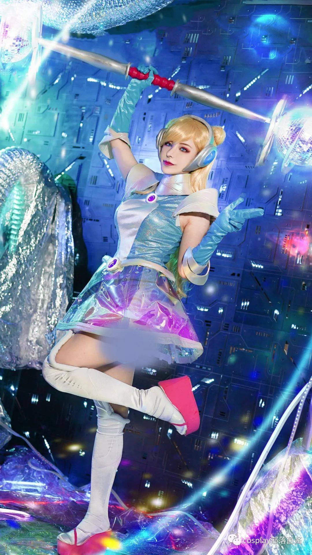 cos:英雄联盟拉克丝太空律动皮肤cos正片@嚎哭深渊王者枫