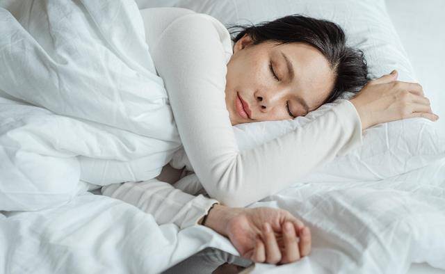 肾脏|“肌酐高”是肾衰竭的早期信号，2个方法自然降肌酐，远离尿毒症