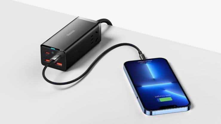 有品众筹上线倍思100W氮化镓桌面插线板/充电器，办公快充两不误