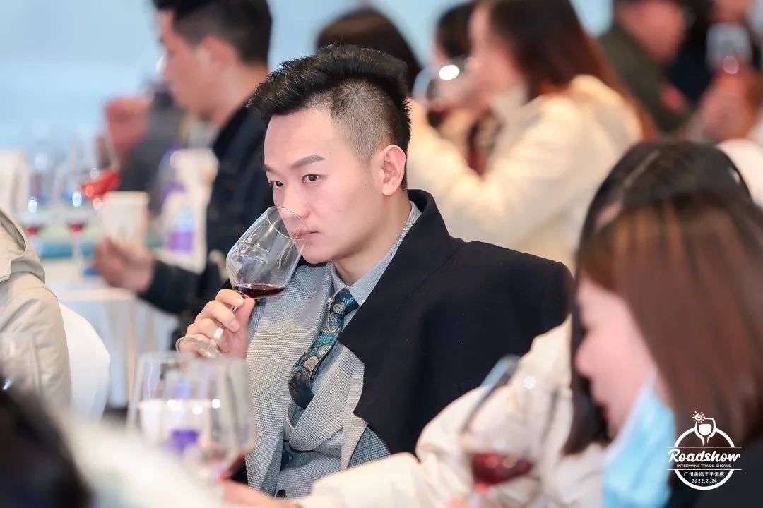 启航|2022科通全国巡展盛大启航!2.24广州巡展人潮汹涌,激活虎年酒市澎湃动力