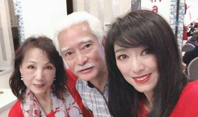 李雪米雪一下子老这么多？打扮再少女，颜值似普通女人！