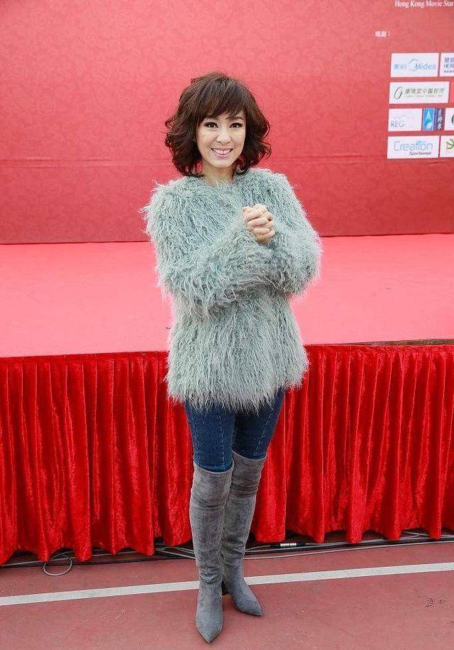 李雪米雪一下子老这么多？打扮再少女，颜值似普通女人！