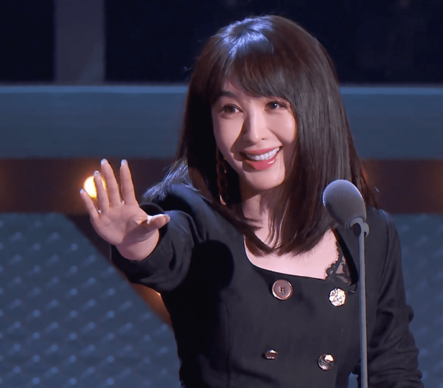 原创李菲儿脸红了被气到深呼吸吐槽大会各种暗示黄晓明和baby