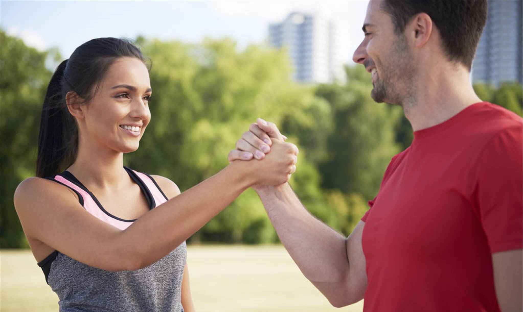 人体|中年女性,想健康,少做4件事,坚持3习惯,或能彰显魅力