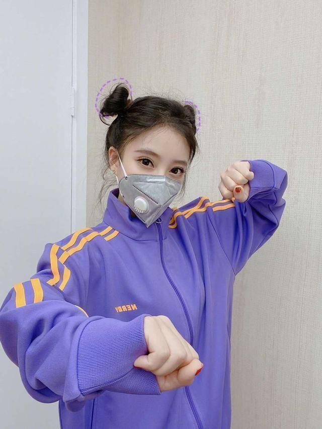 哪吒 苹果头过时了，跟冯提莫扎“哪吒头”减龄又显高，八成女生都适合