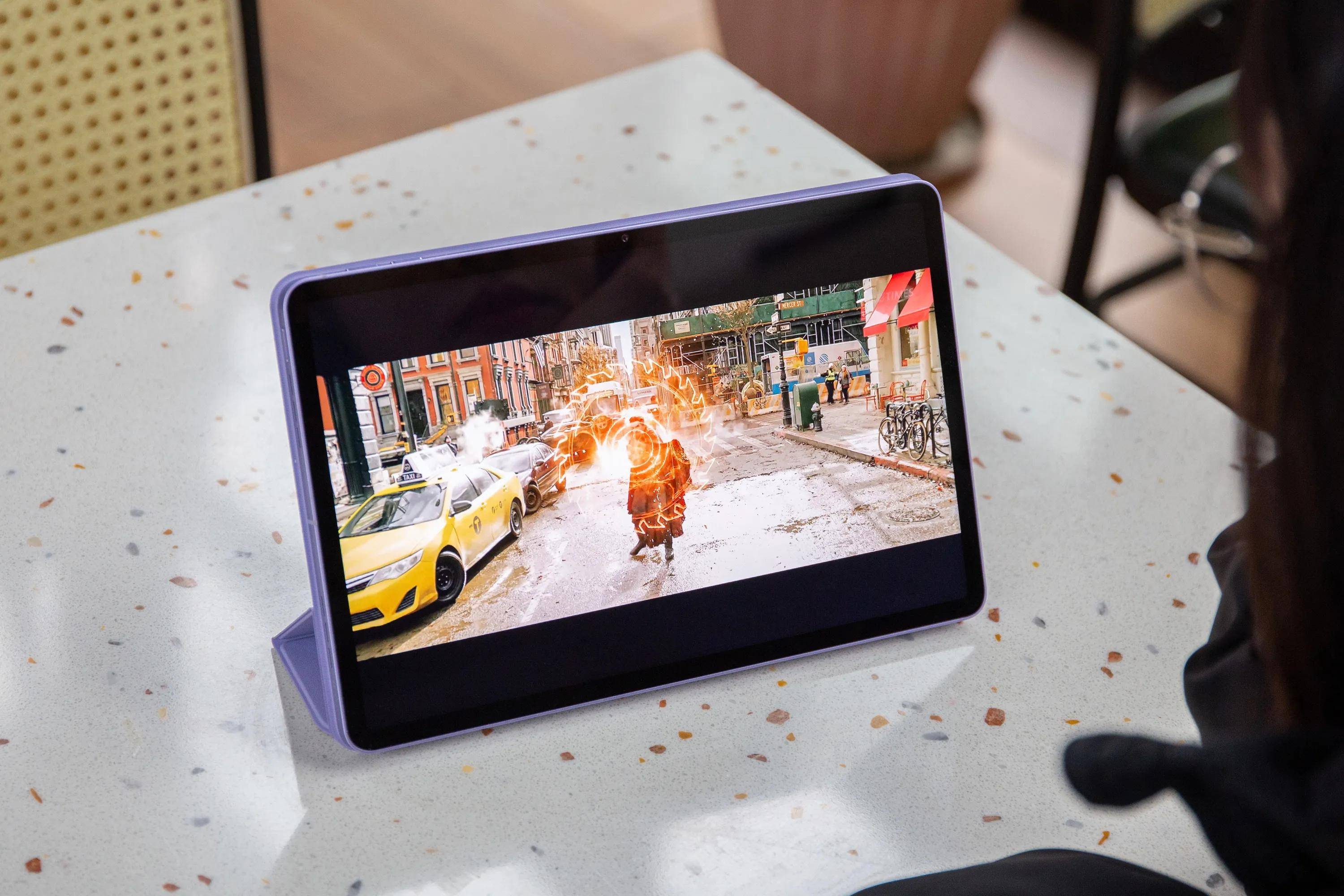 OPPO Pad极光紫图赏：120Hz高刷带来顺畅生产，颜值让人爱不释手