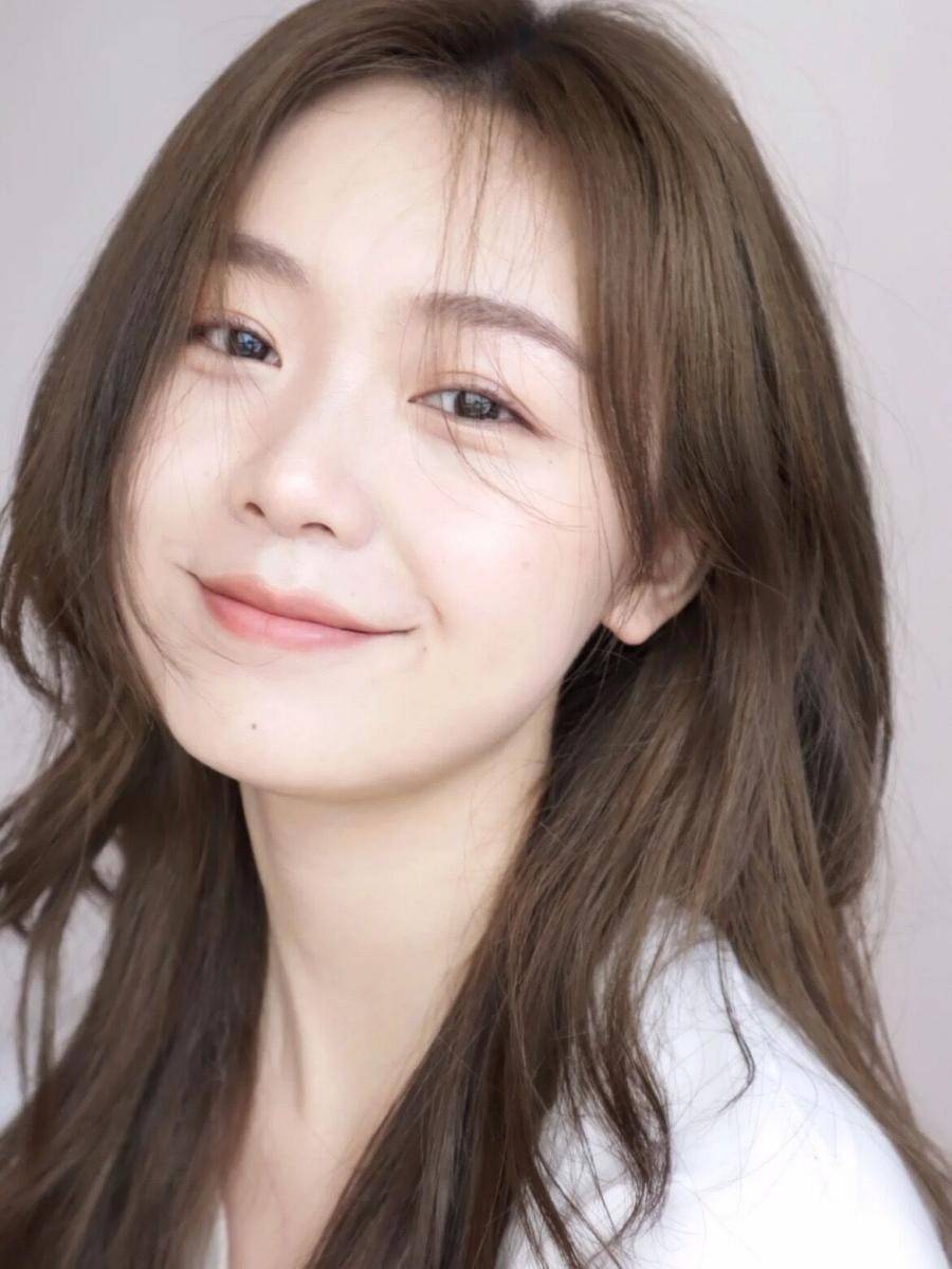 大城市为什么“大城市”的女孩喜欢素颜,而“小县城”的女孩更喜欢化妆