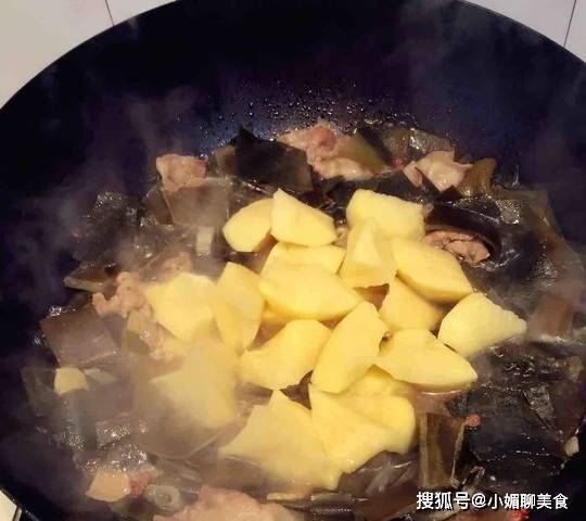 冻豆腐|海带和它一起煮，1碗相当于慢跑1小时，1周坚持吃，回归S码！