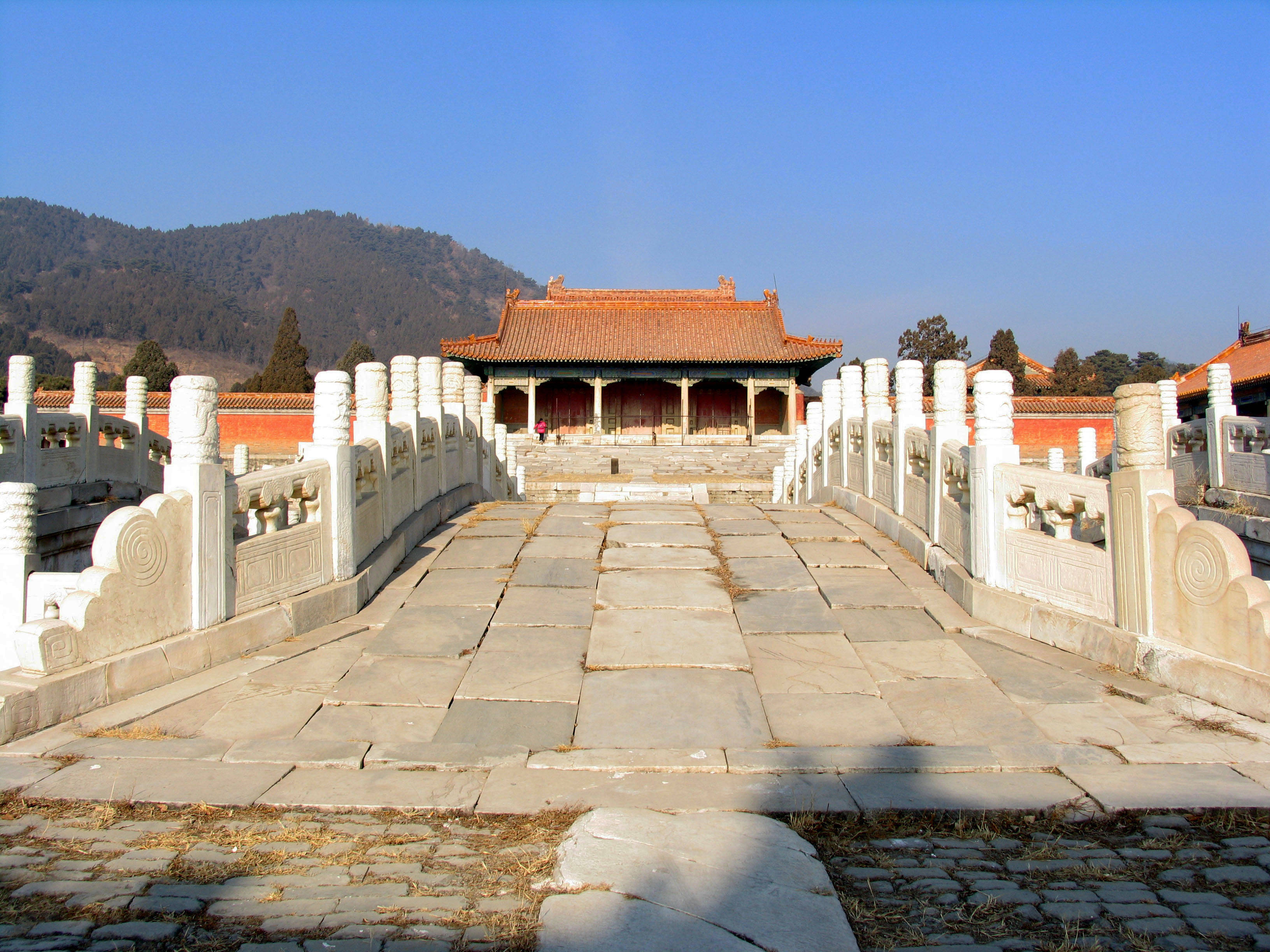 探访清东陵定陵咸丰皇帝陵