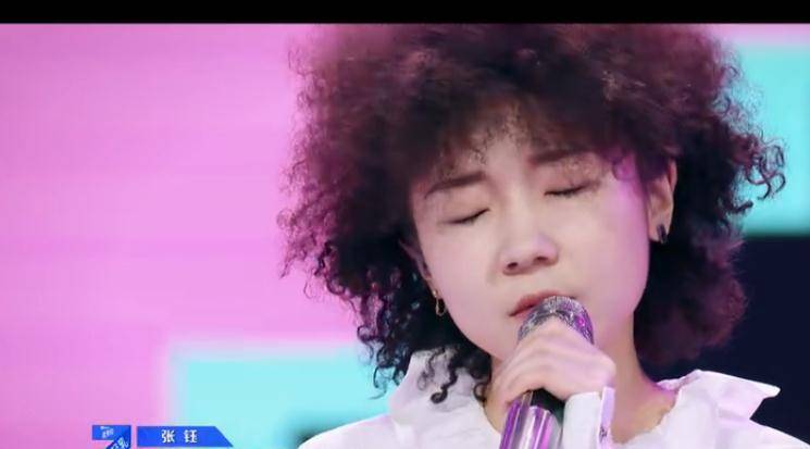 差距|夏研票数与秦牛正威差距太大,颜值问题并非主因,而是遇到劲敌