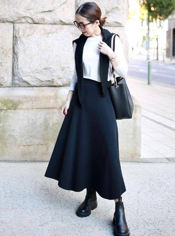 西装 明明年过五十，却穿出40岁的既视感，这位宝藏博主太会穿了