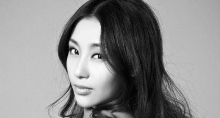 7年败完5个亿, 离婚后为千万不要女儿抚养权_石洋子_吴启华_孩子