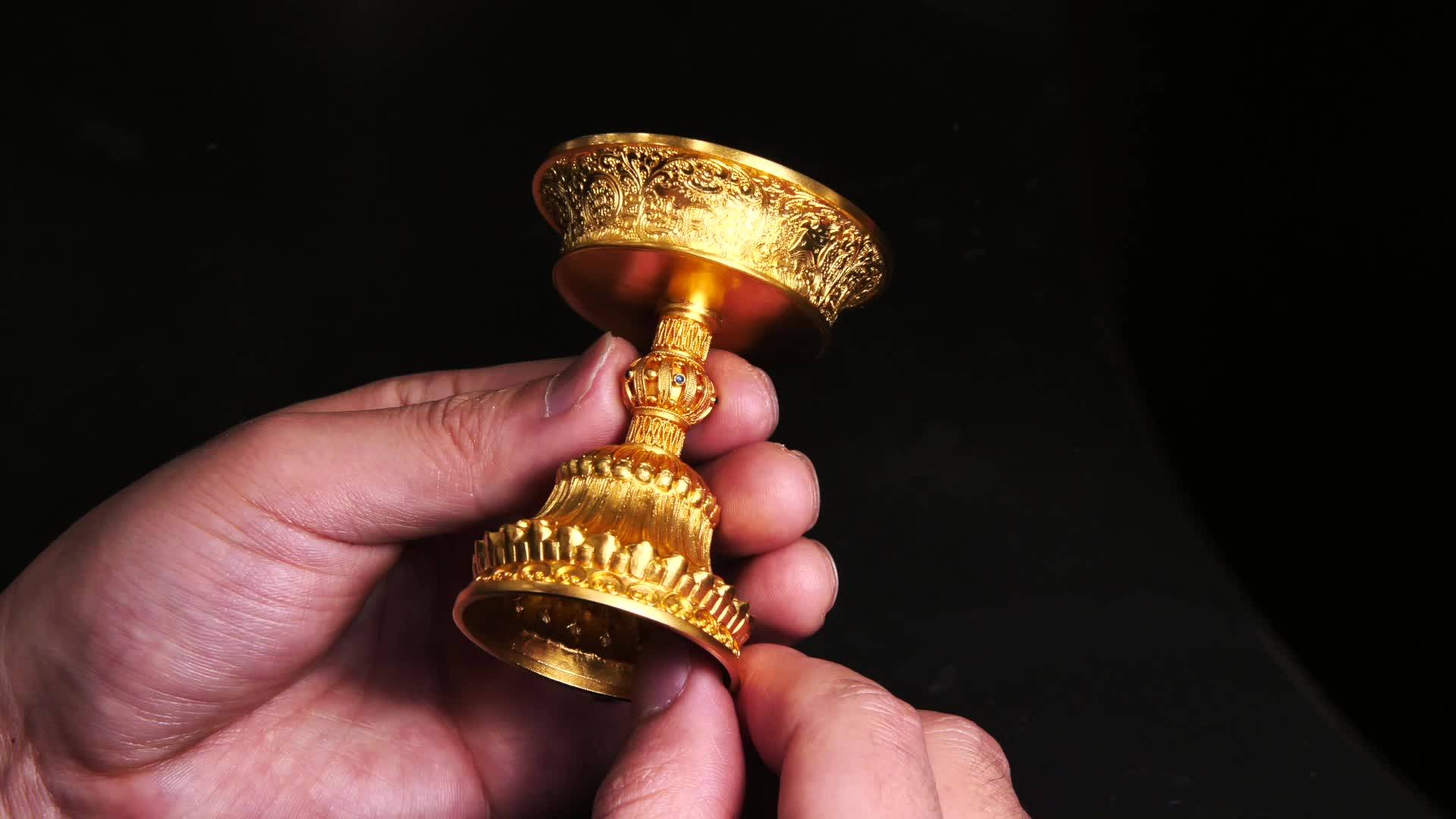 500克的黄金酥油灯有多大