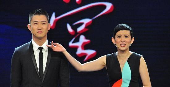 原创德云社岳云鹏基本功不如曹云金说这样话的人该去看看眼睛了