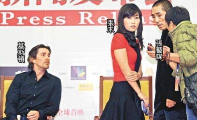 张末|张艺谋之女：从小最恨巩俐，离婚后回到父亲怀抱，如今成大导演