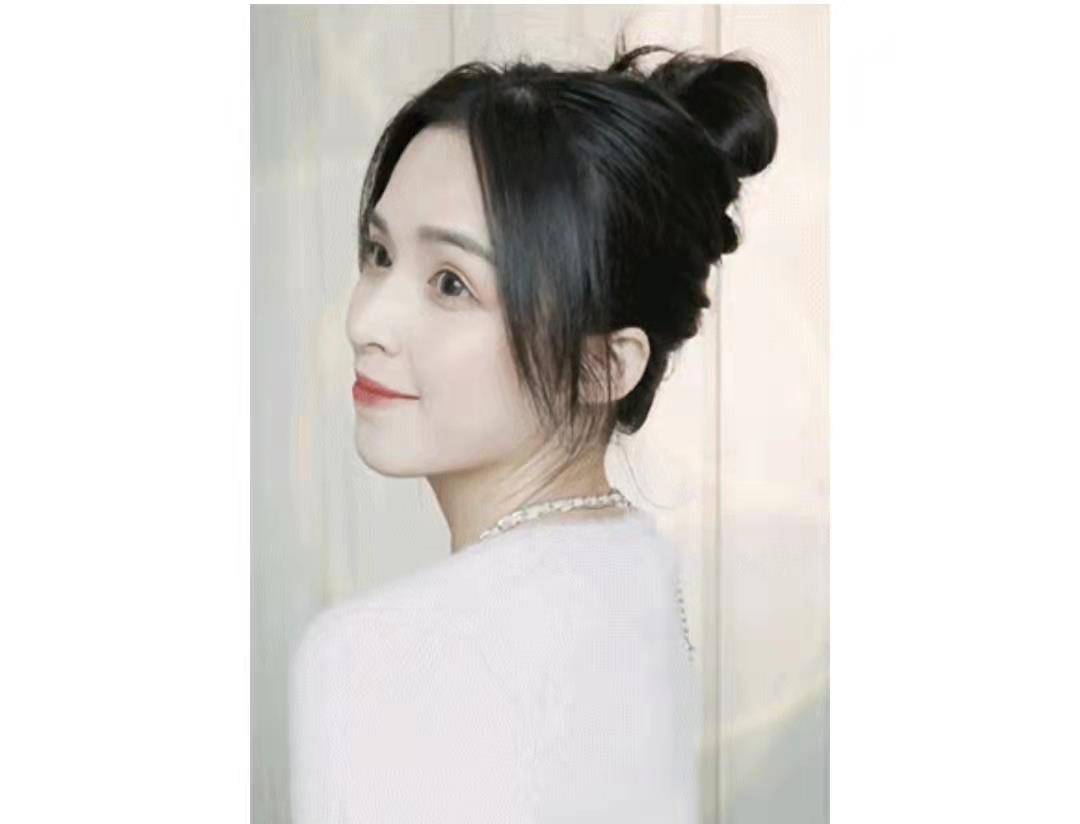 发型2022不要再披头散发了！这几款春季发型又美又显脸小！