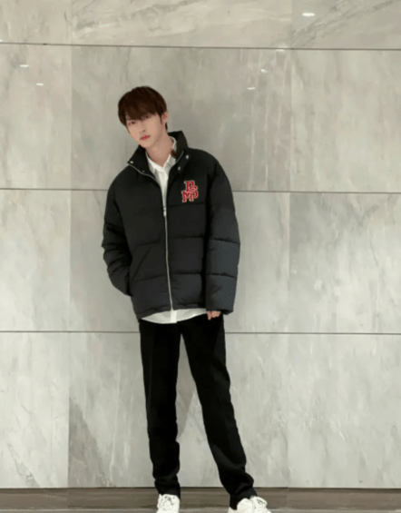 胡文煊承认恋爱否认当小三强调已和平分手称黑粉想敲诈勒索他