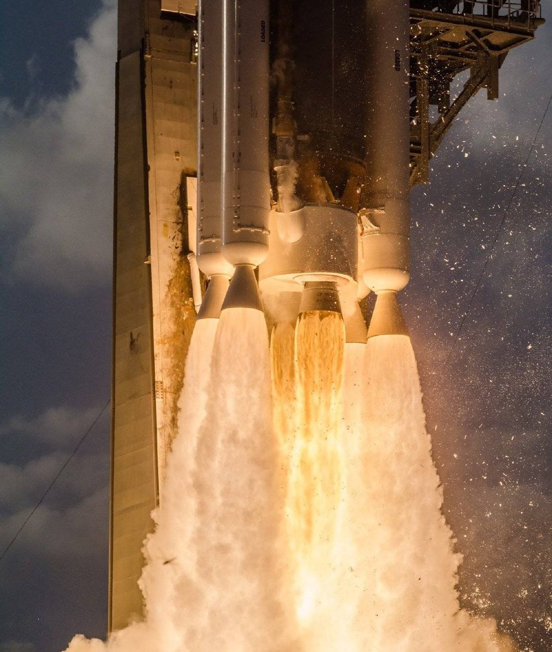 此前,美国宇航局(nasa)的新视野号冥王星探测器,好奇号火星车,朱诺号