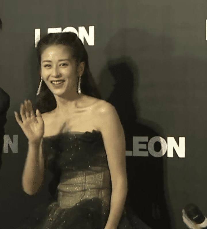 因为瘦脱相的10位女星：皮肉流失，行走的骷髅，瘦成纸片人真的不好看
