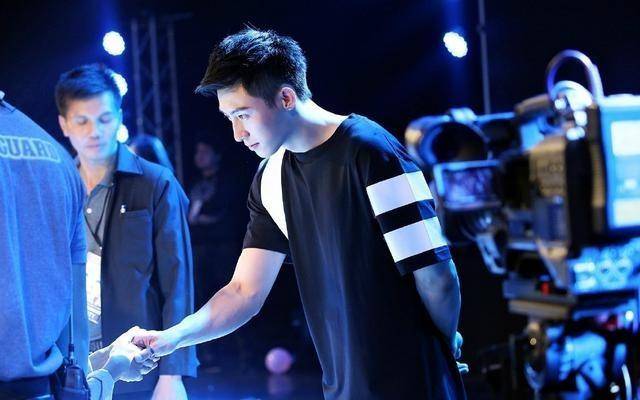 力气活|演员黄景瑜：成名路上有艰辛，16岁辍学打工，不敢在父母面前流泪？？