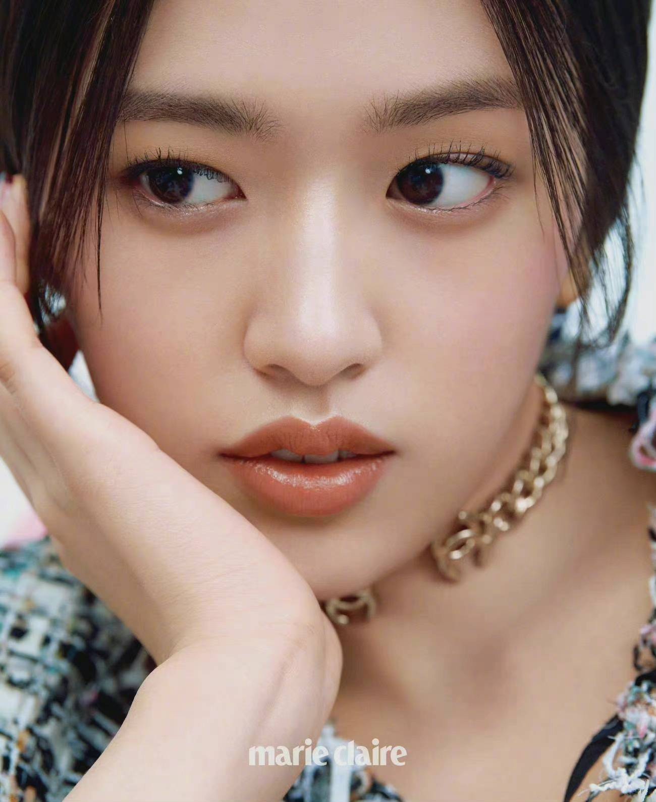 安宥真 marie claire korea三月刊香奈儿美妆画报,清甜俏丽的少女