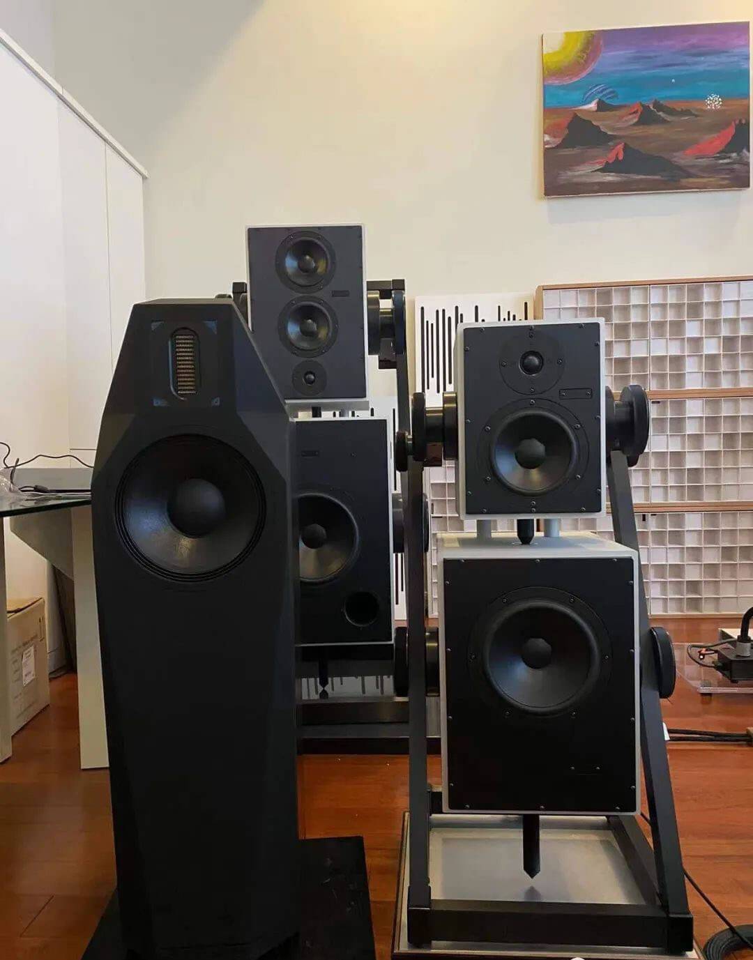 为了让大家有一个概念,我特别把前阵子测试的finkteam borg,摆在了一