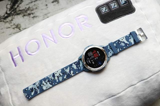 荣耀手表GS3体验：颜值大突破，功能更人性化