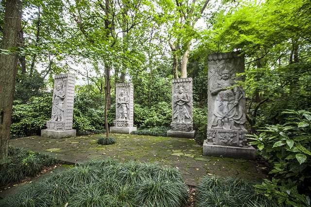 寺庙|杭州旅行必打卡景点之一，藏在西湖群山中，门票70元还很多人去