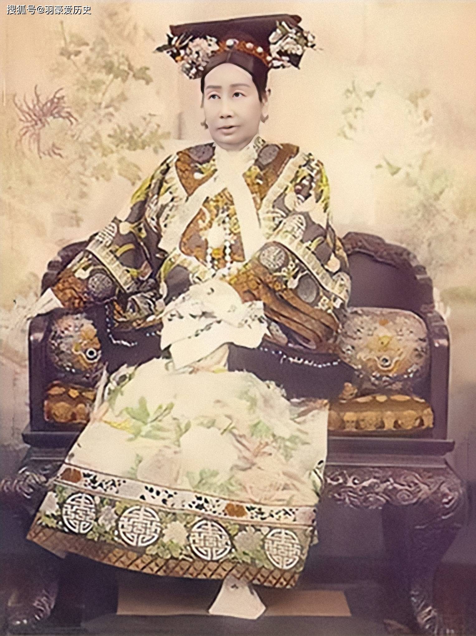 孙殿英洗劫了慈禧的墓中的宝物 为什么还要扒掉她的裤子呢_盗墓_人们_