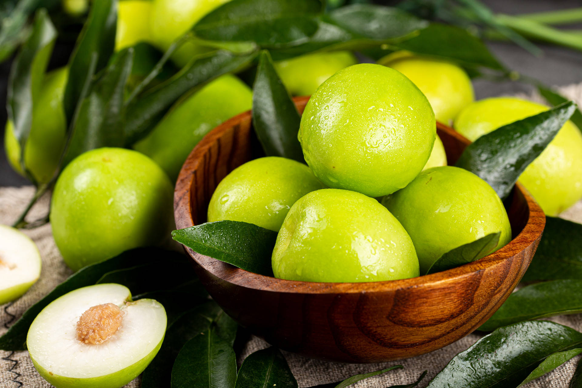 春季这些时令水果最好吃生津解渴又补营养