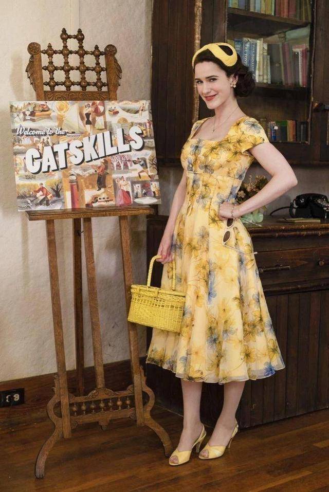 桃花运 盘它!早秋流行这3种优雅“斩男裙”,穿上提气质还特招桃花运