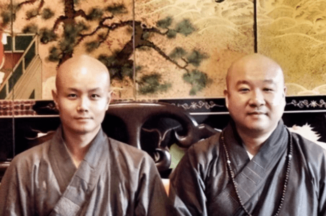 从金牌主持人到街头卖艺,再到出家为僧,乐嘉错在了哪里?