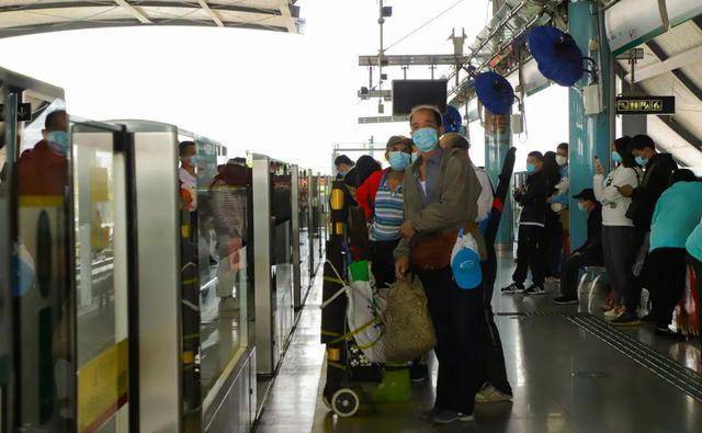 坐着地铁去春游！在番禺，即可遇见宫崎骏动漫里的蓝天白云