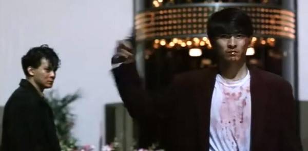 喜剧|5000万粉顶流，竟在《无名之辈》导演新片中演回当年的群演？？