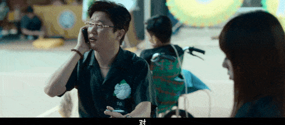 电影|全场都被她演哭，张子枫该为00后拿下第一个影后了！