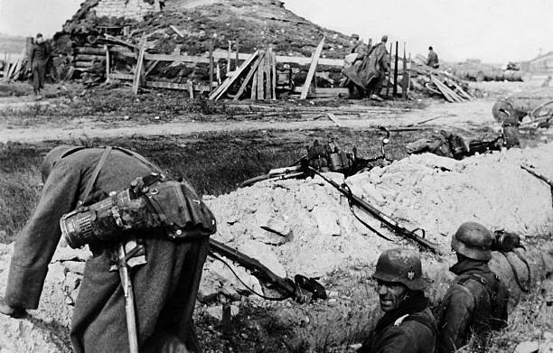 原创列宁格勒为什么被围困900多天之久德军不敢撤退苏军也不突围