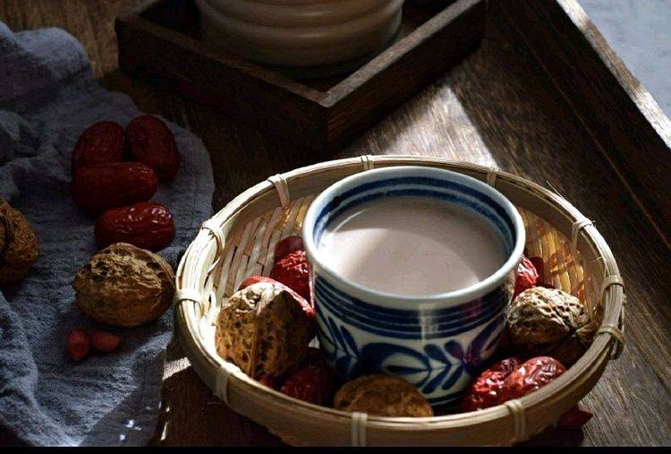 破壁机|皮肤暗黄无光泽，早餐就喝“它”，做一碗才2块钱，真是太值了