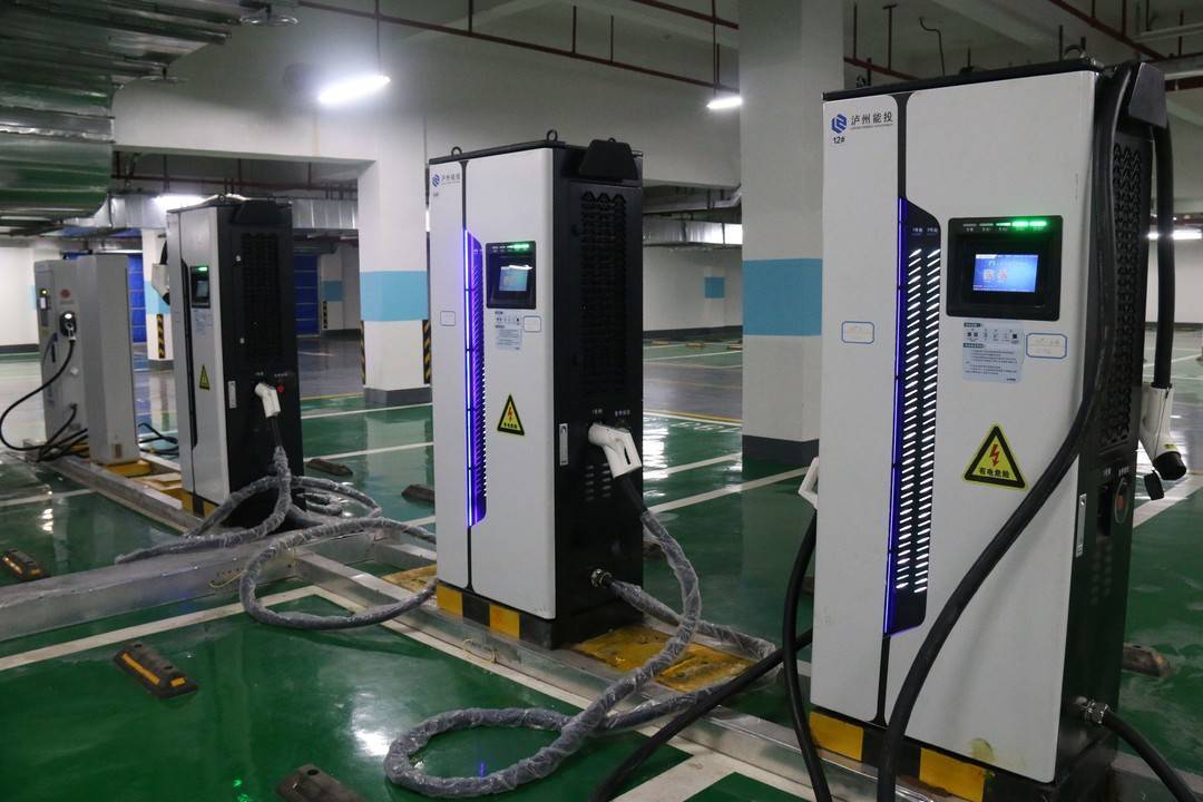 泸州城西综合充电站投用采用互联网运营管理模式