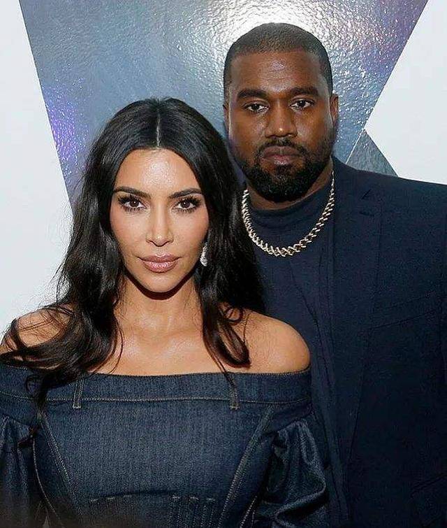 金卡戴珊晒美照 3295730d2ac6482baeff89f1c6f0724b.jpeg