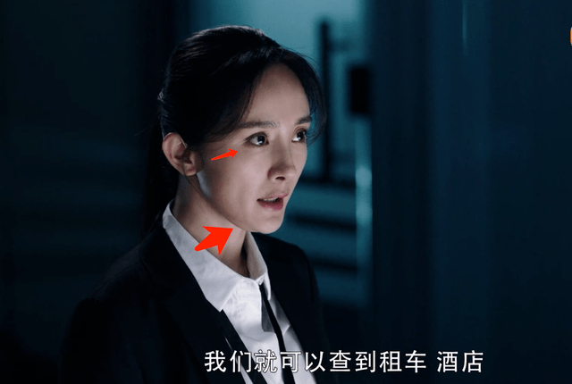 下巴5位“换头”成功付出代价的明星，鞠婧祎满脸硬伤，杨幂总是脸垮