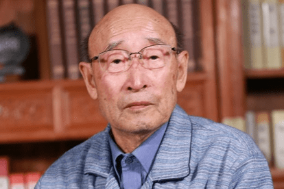 他叫王希钟,中国最顶尖的造型师之一.有!