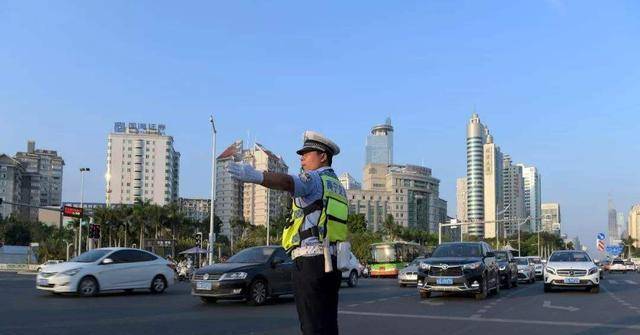 抢先赏析植入华为生态的思皓qx 10万元级别智能车 乐惠车