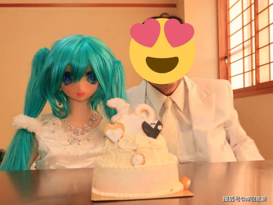 初音未来又结婚?不愿露脸的宅男回应:这只是我家的miku!