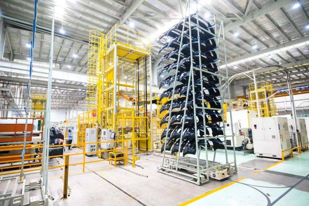 工厂综合效率提升30%，延锋把经验复制到了北美和欧洲