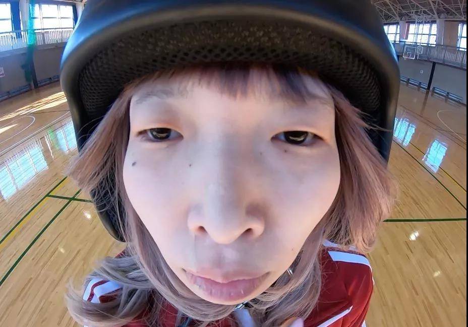 因为丑得独特的“女版杨迪”！不仅是24岁单亲母亲，还是个美妆博主