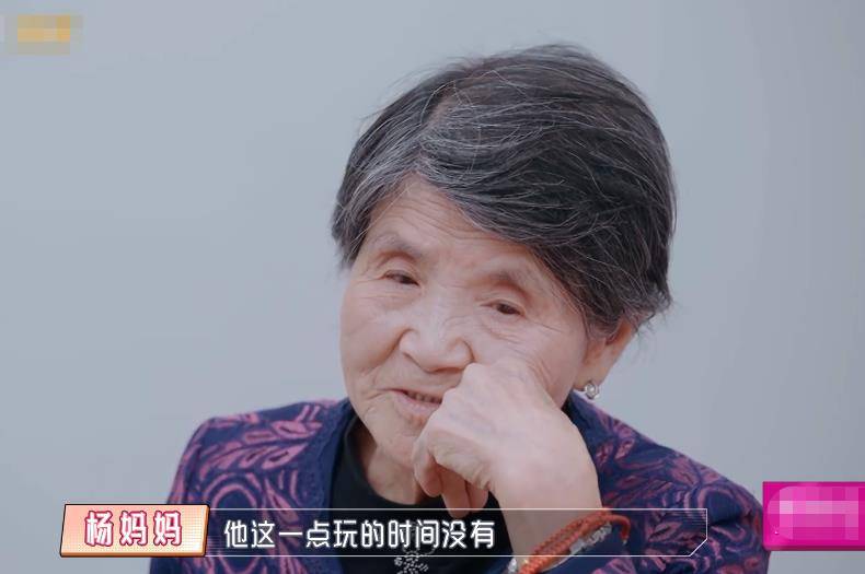 黄圣依|9岁安迪逃避上网课,细看他的补习课程表,难怪杨妈妈心疼了