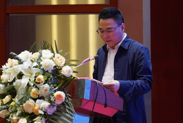 肥东县委副书记,县长王书武为推介会致辞,并指出:肥东作为安徽东向