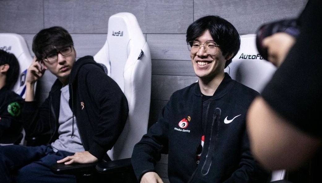 theshy赛后表情图火了被单杀四次却满脸笑意easyhoon表情亮了