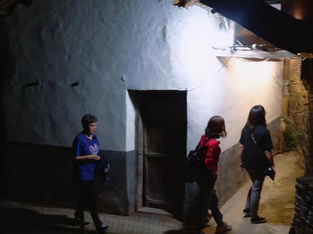 全素人|芒果台也有失手的时候？这档冷门综艺在豆瓣只有18条评论